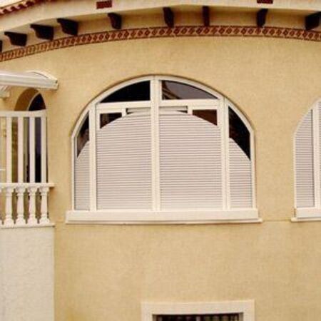 Rollladen für Rundbogenfenster von unten nach oben