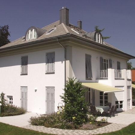 COMO