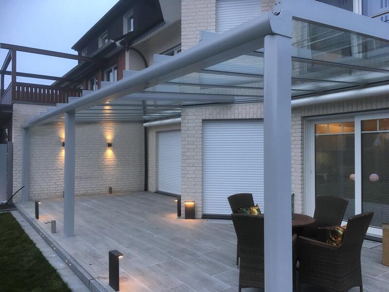 Veranda mit Sonderform Erkerausschnitt